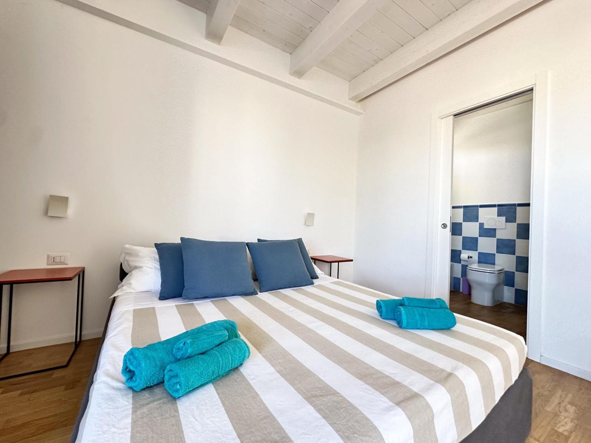 Bed & Breakfast Itinera Baia And Breakfast